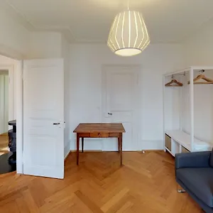 Apartment Unique Serviced Living @ Airport Line, Basel